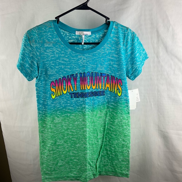 NEW w/tags Great Smoky Mountains Tshirt - Picture 3 of 7